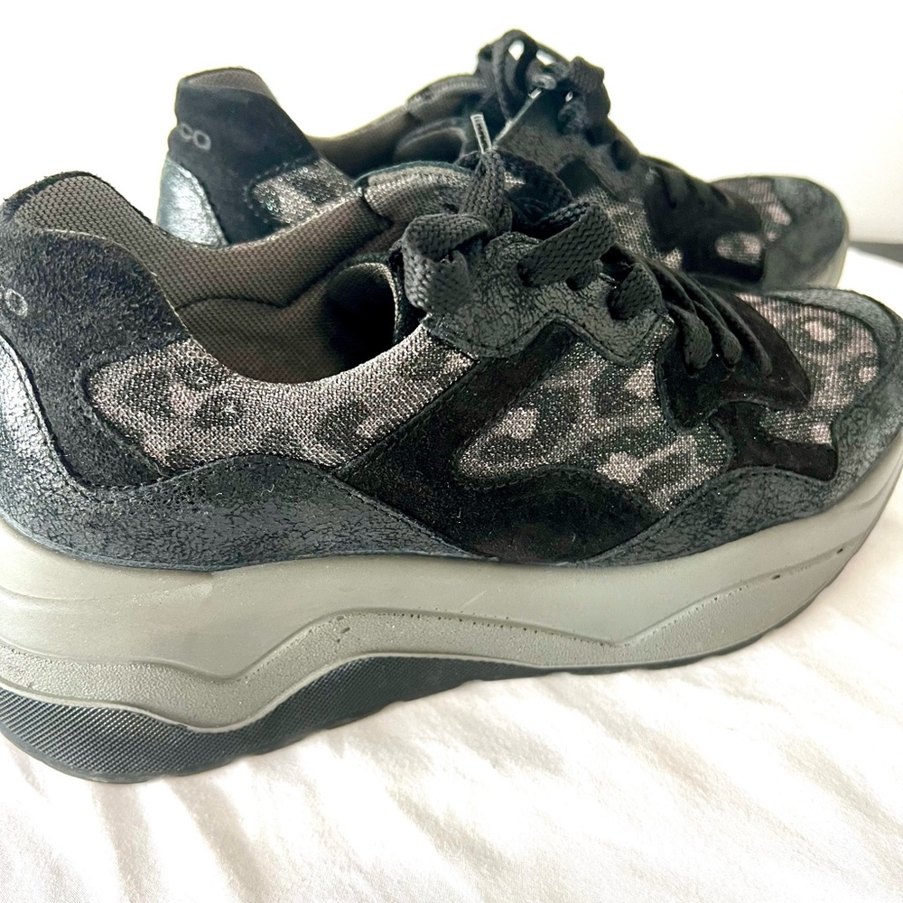 IGI & Co Leather Wedge Black Sneaker ❤️